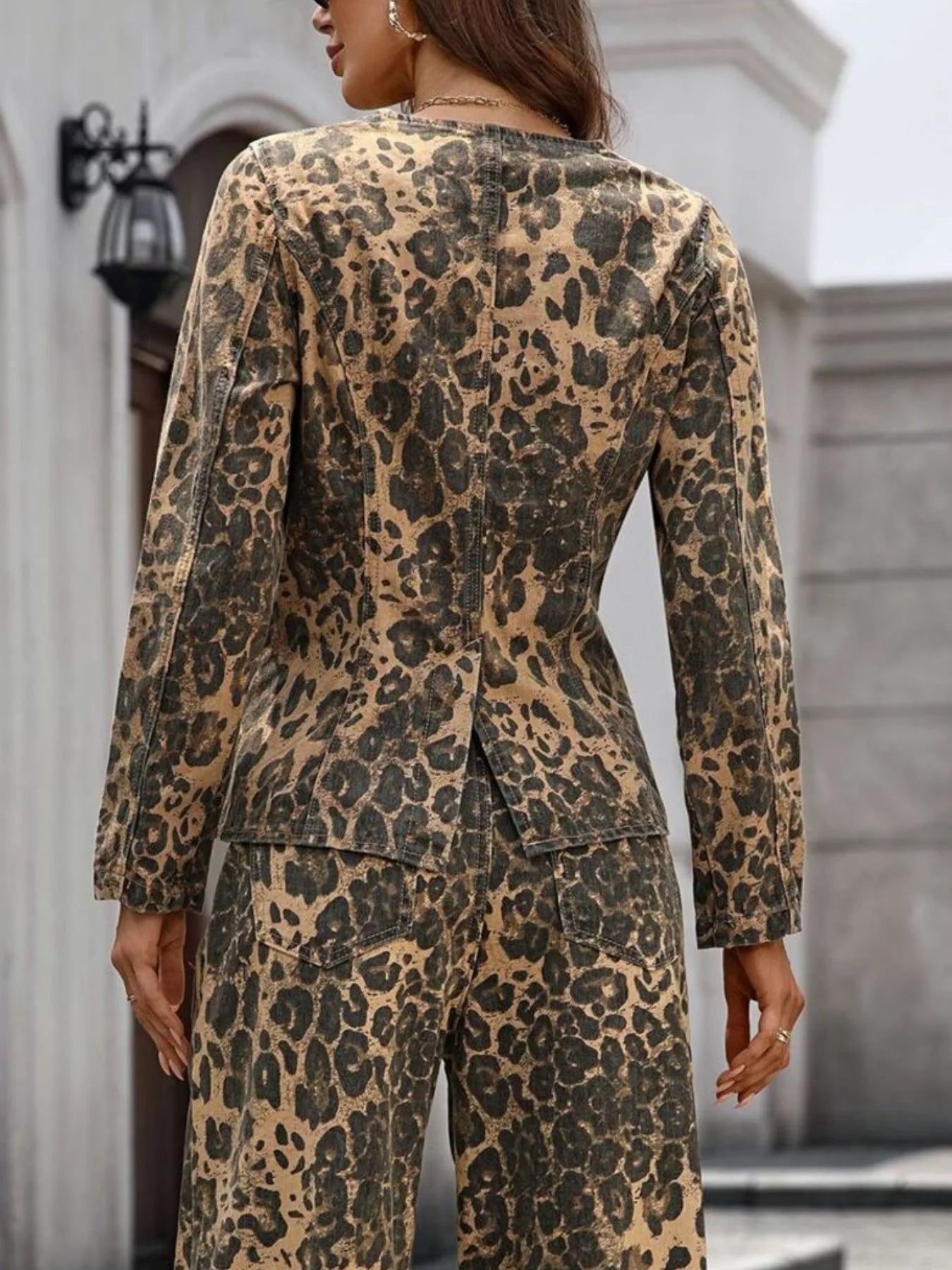 Leopard Button Up Long Sleeve Shirt – Trendy Women’s Top